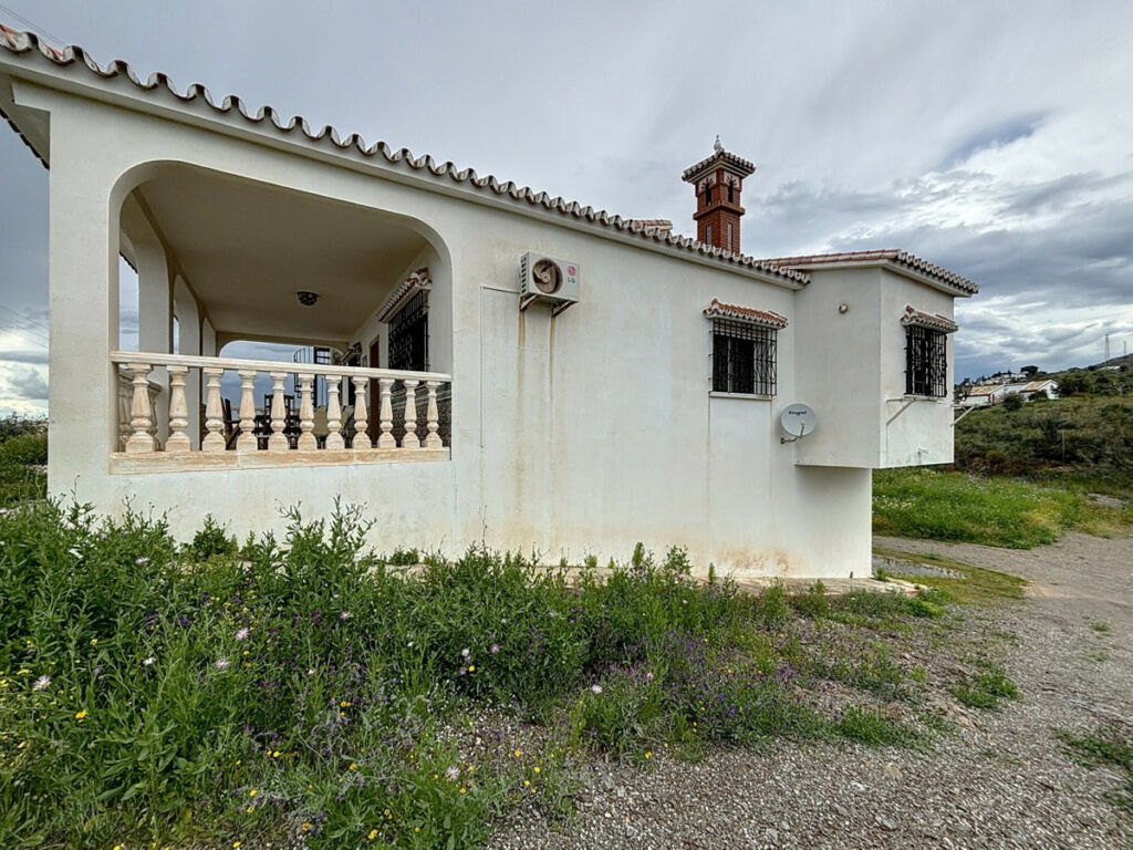 Detached Villa Chilches Málaga - image 43