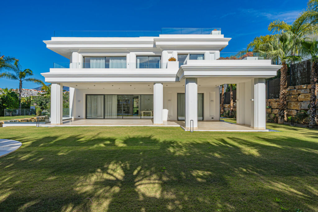 Detached Villa The Golden Mile Málaga - image 43