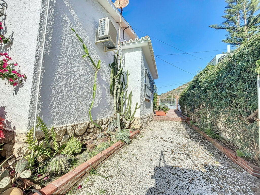 Detached Villa Almayate Málaga - image 43