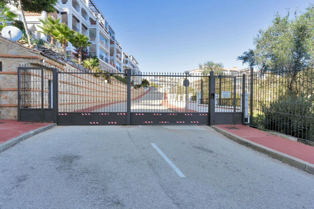 Penthouse Calahonda Málaga - image 44