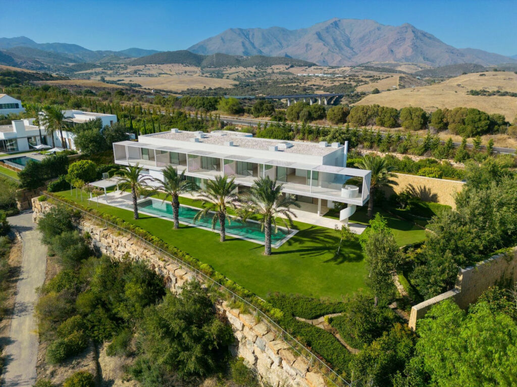 Detached Villa Casares Málaga - image 22