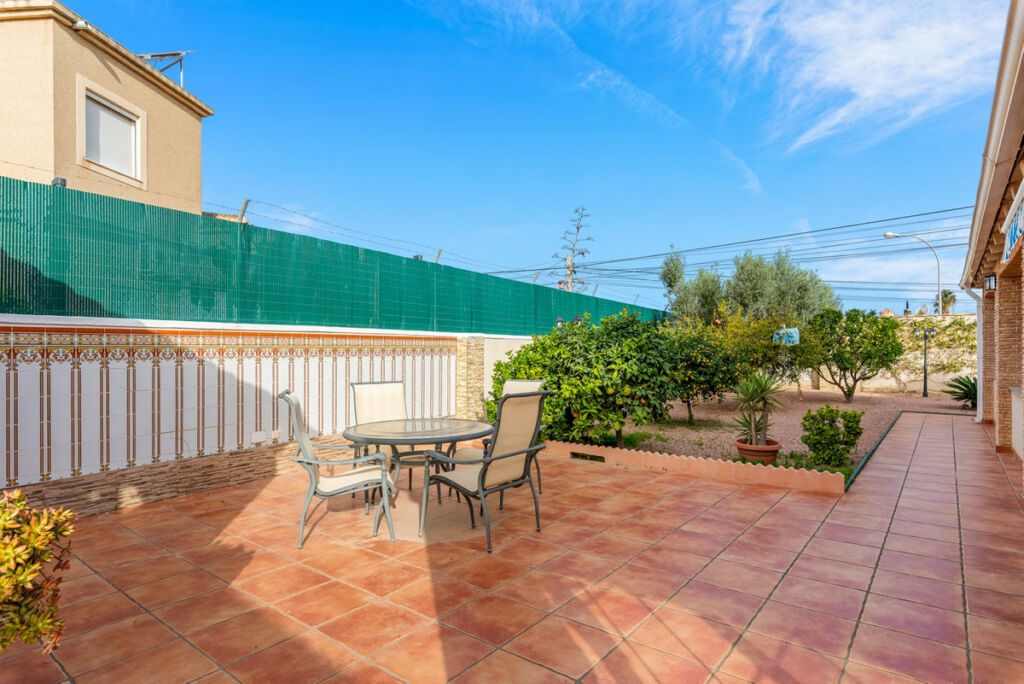 Townhouse Torrevieja Alicante - image 45