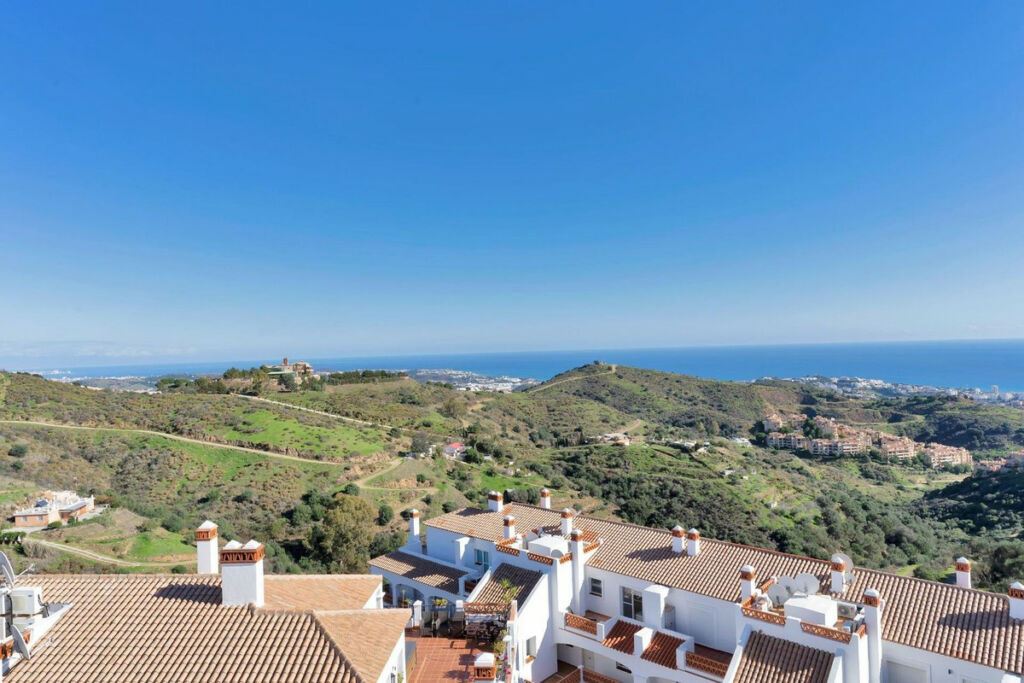 Penthouse Calahonda Málaga - image 45