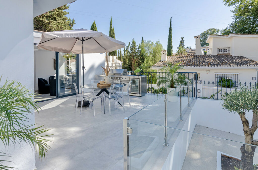 Detached Villa Nueva Andalucía Málaga - image 46