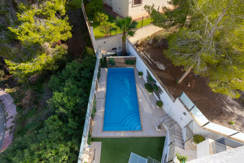 Detached Villa Villamartin Alicante - image 47