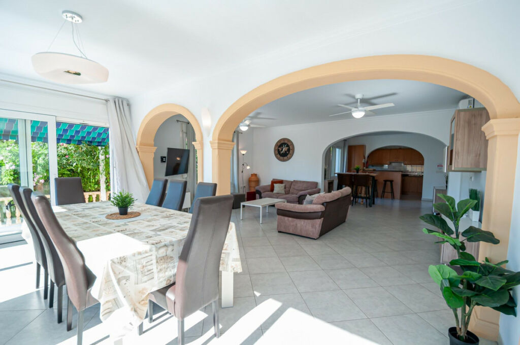 Detached Villa Calpe Alicante - image 5