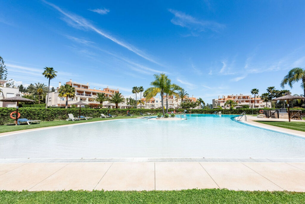Penthouse Duplex Estepona Málaga - image 3