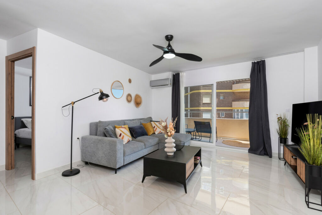 Middle Floor Apartment La Zenia Alicante - image 5