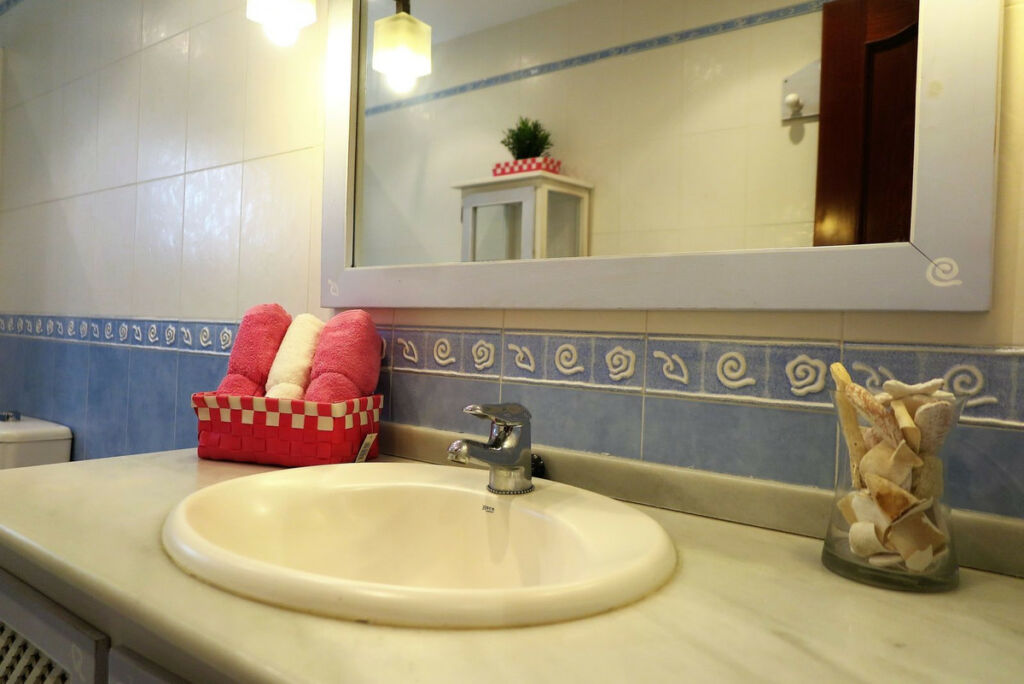 Top Floor Apartment Fuengirola Málaga - image 5