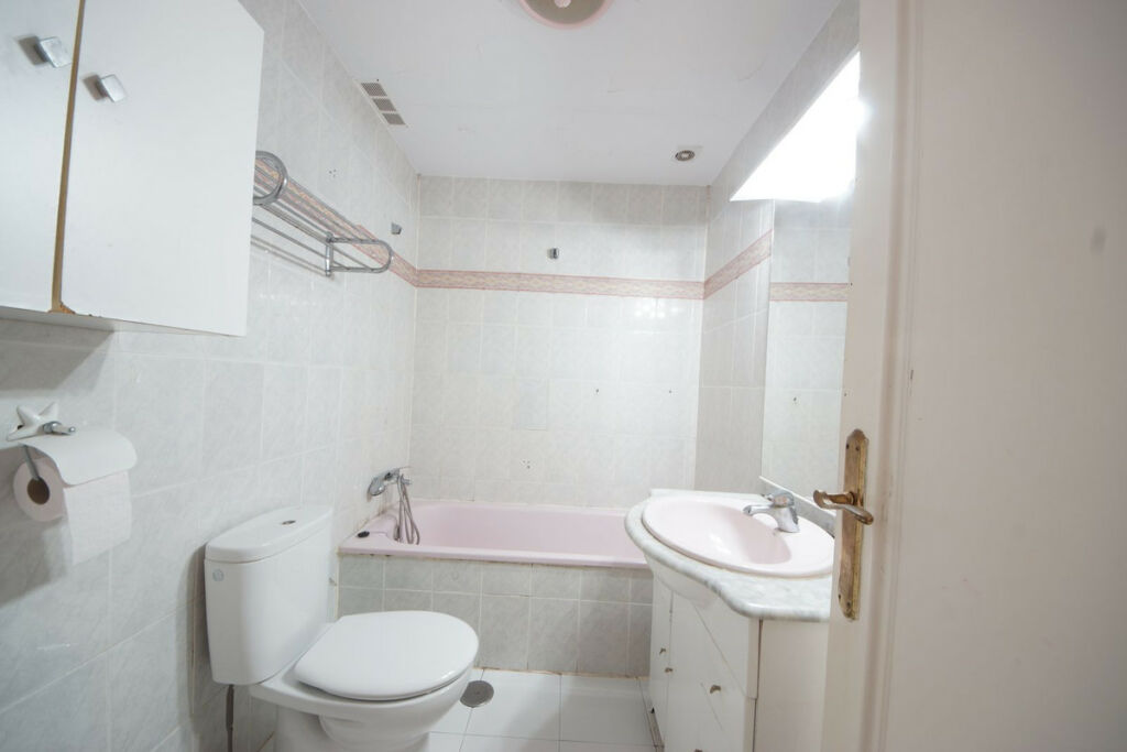 Ground Floor Apartment Estepona Málaga - image 5