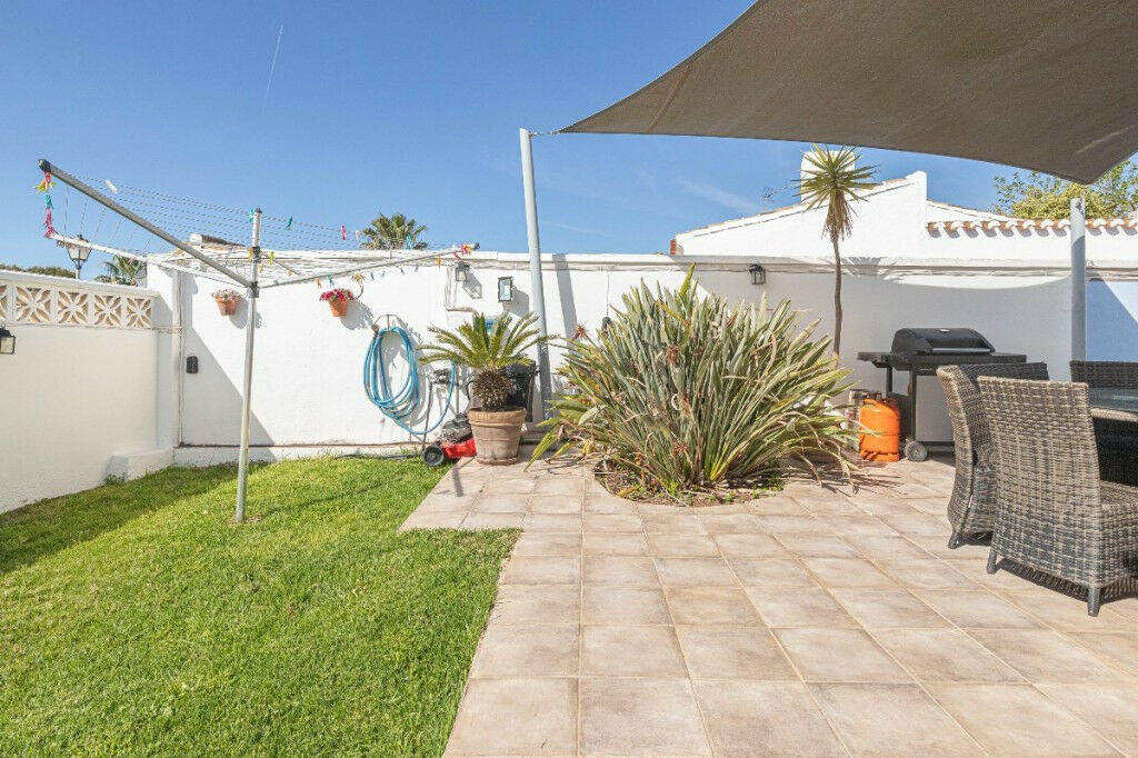 Detached Villa Calypso Málaga - image 5