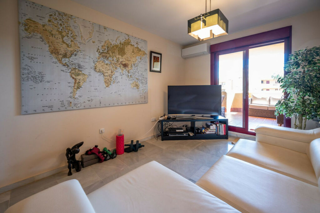 Middle Floor Apartment La Cala de Mijas Málaga - image 5