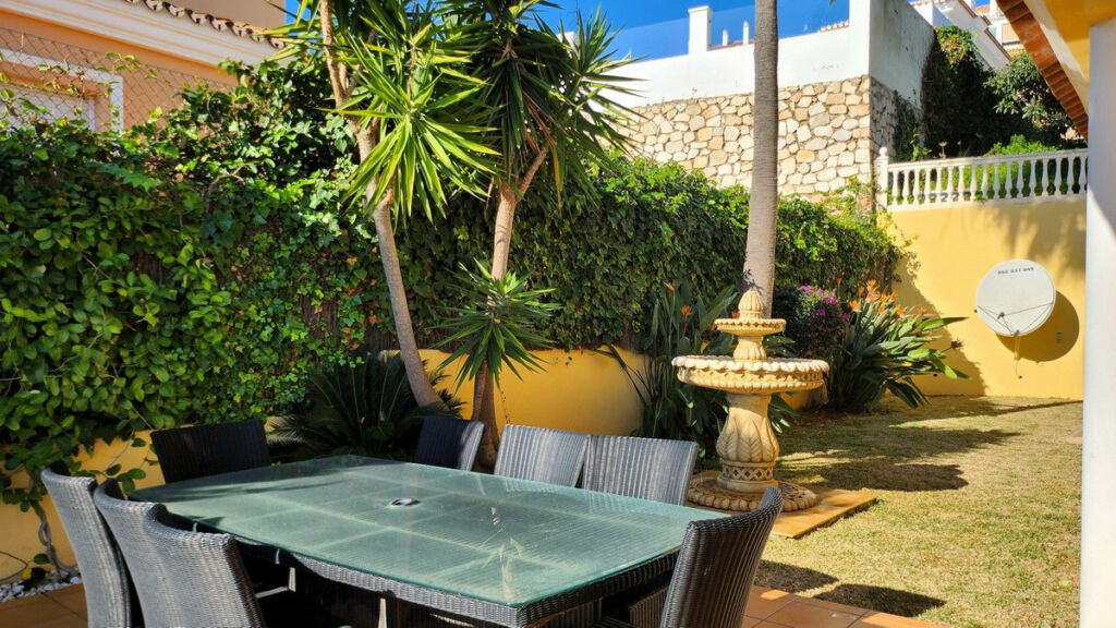 Detached Villa La Cala de Mijas Málaga - image 5