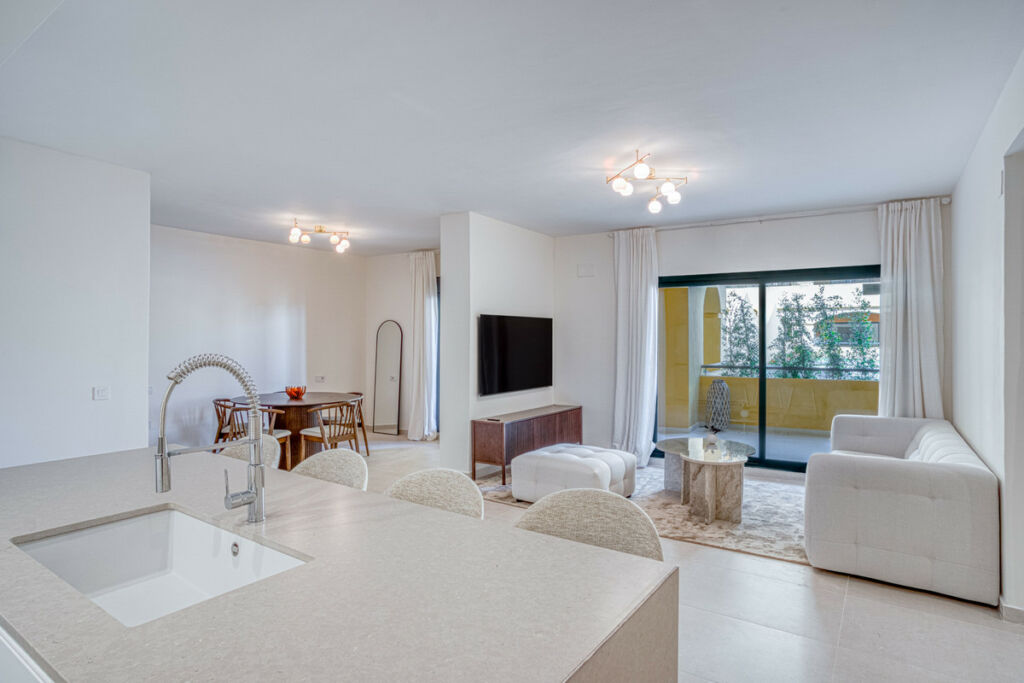 Middle Floor Apartment San Pedro de Alcántara Málaga - image 5