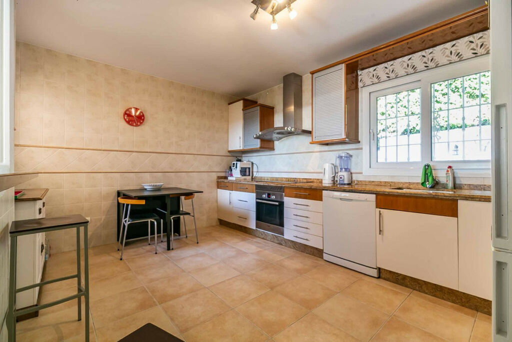 Townhouse Artola Málaga - image 5