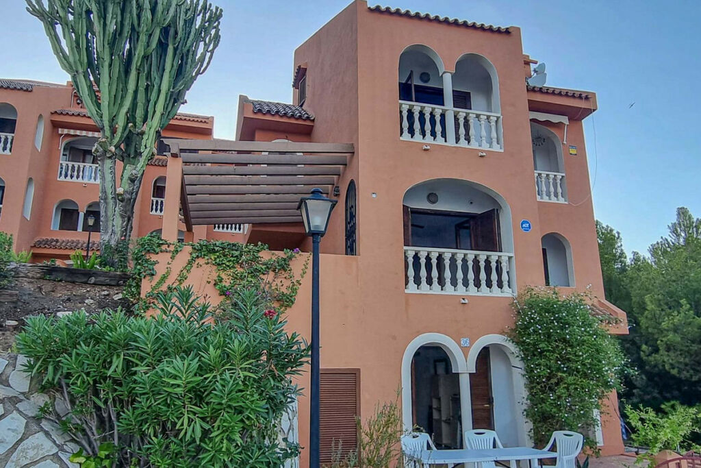 Townhouse Calpe Alicante - image 5
