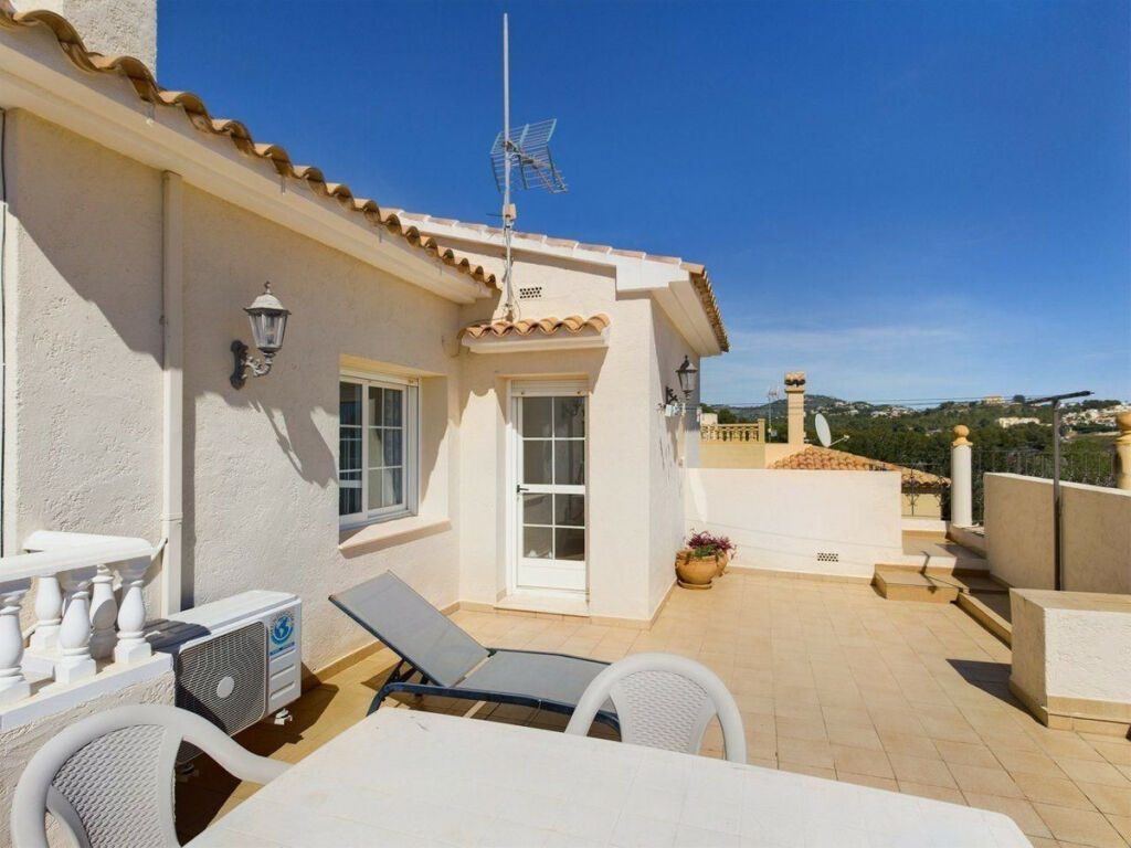 Detached Villa Calpe Alicante - image 5