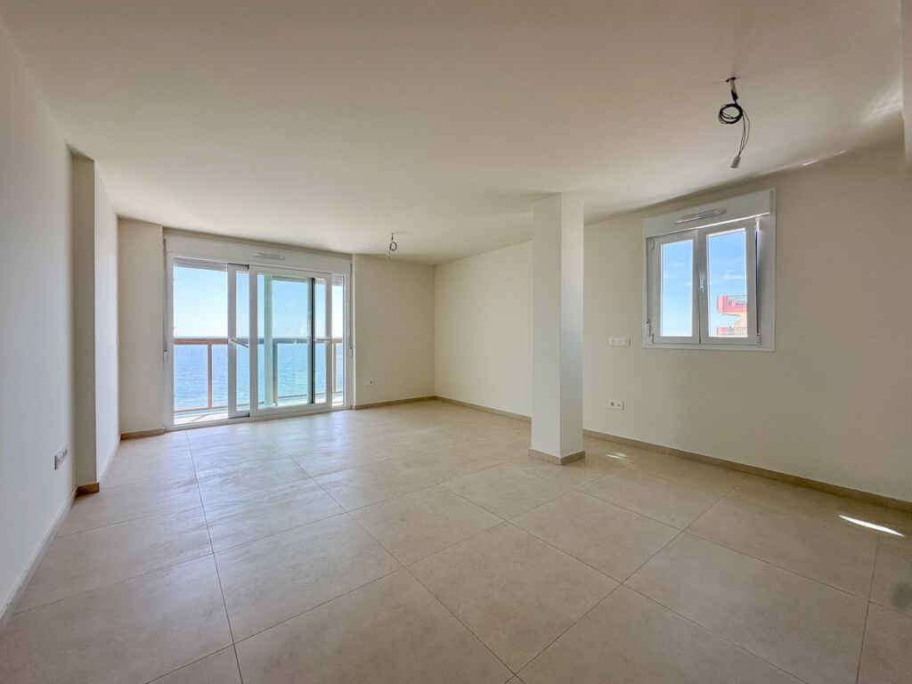 Middle Floor Apartment Fuengirola Málaga - image 5