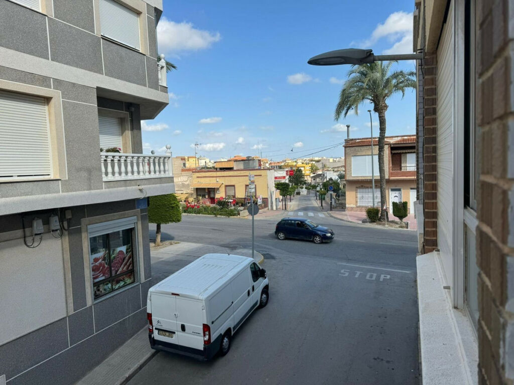 Middle Floor Apartment San Miguel de Salinas Alicante - image 5