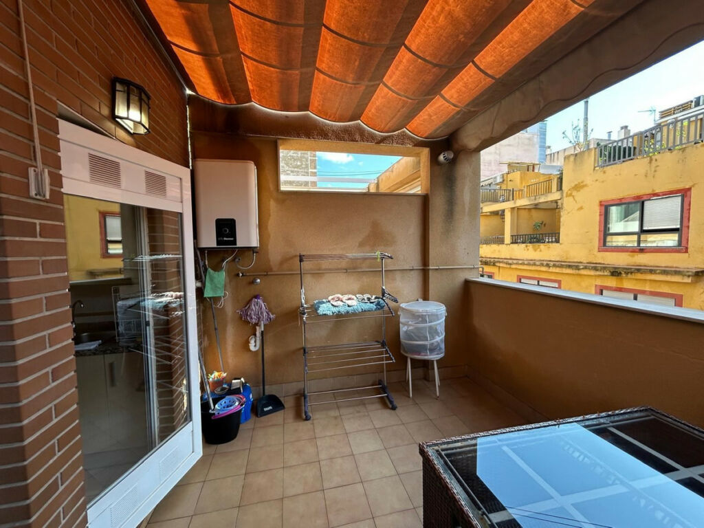Middle Floor Apartment Alicante City Alicante - image 5