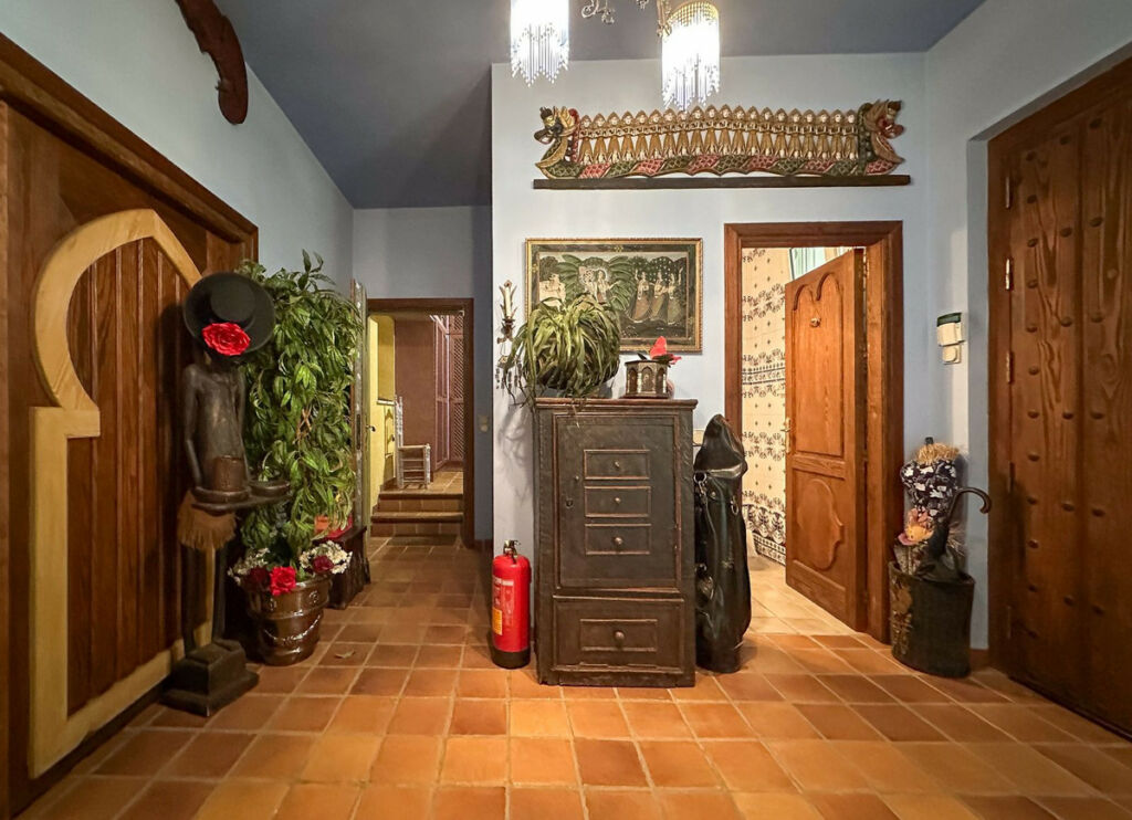 Detached Villa Cerros del Aguila Málaga - image 5