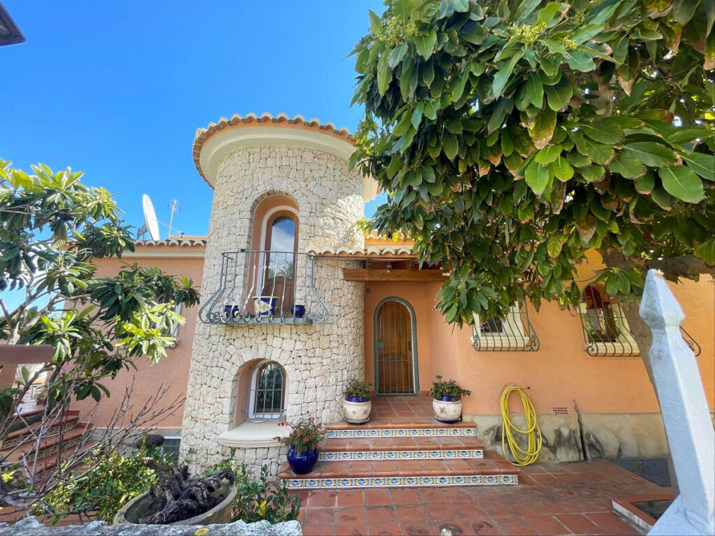 Detached Villa Benissa Alicante - image 5