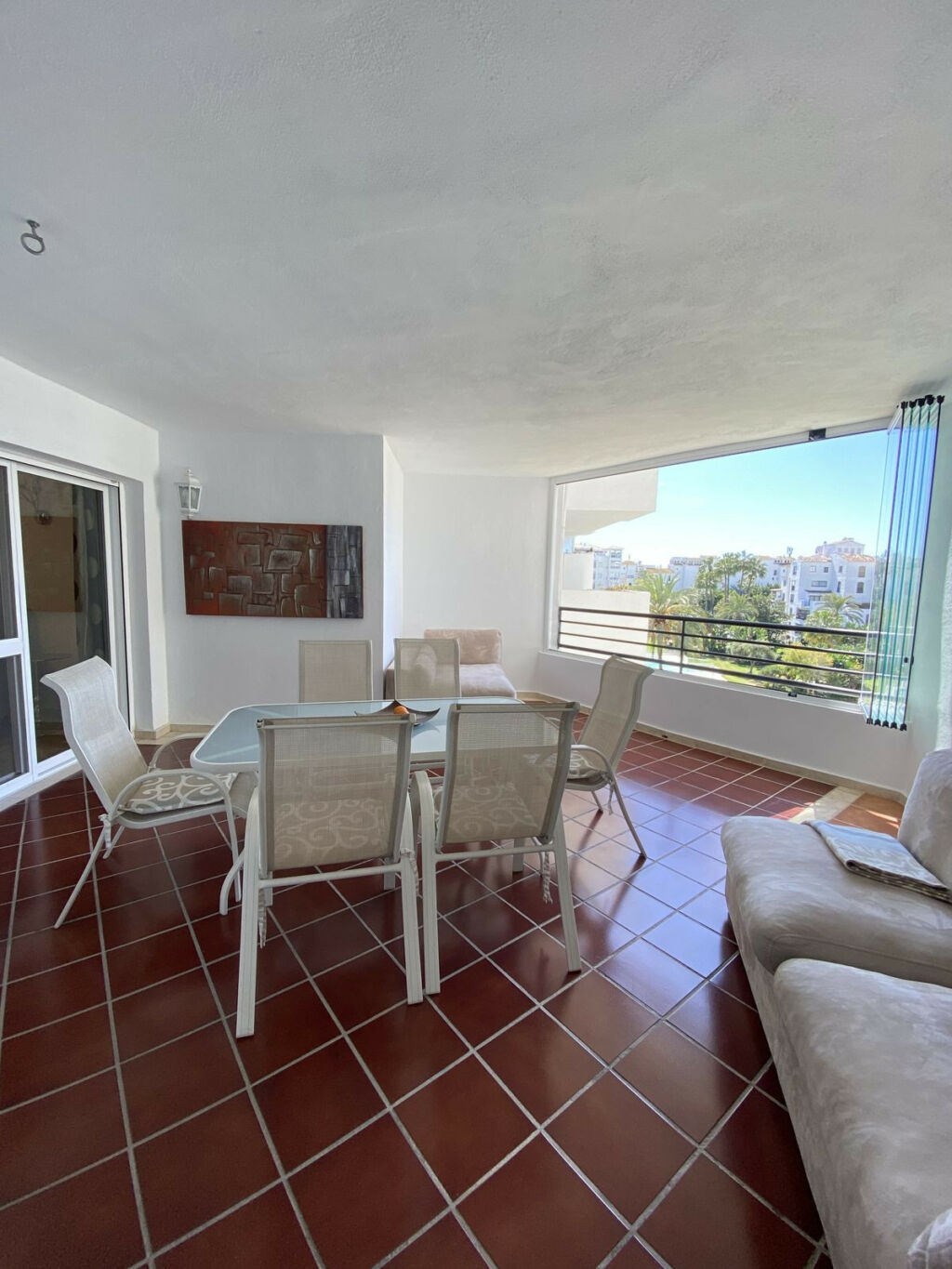 Middle Floor Apartment Puerto Banús Málaga - image 5