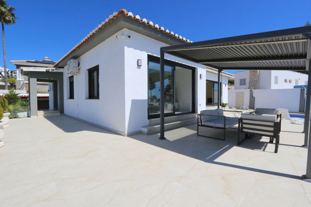 Detached Villa Riviera del Sol Málaga - image 28