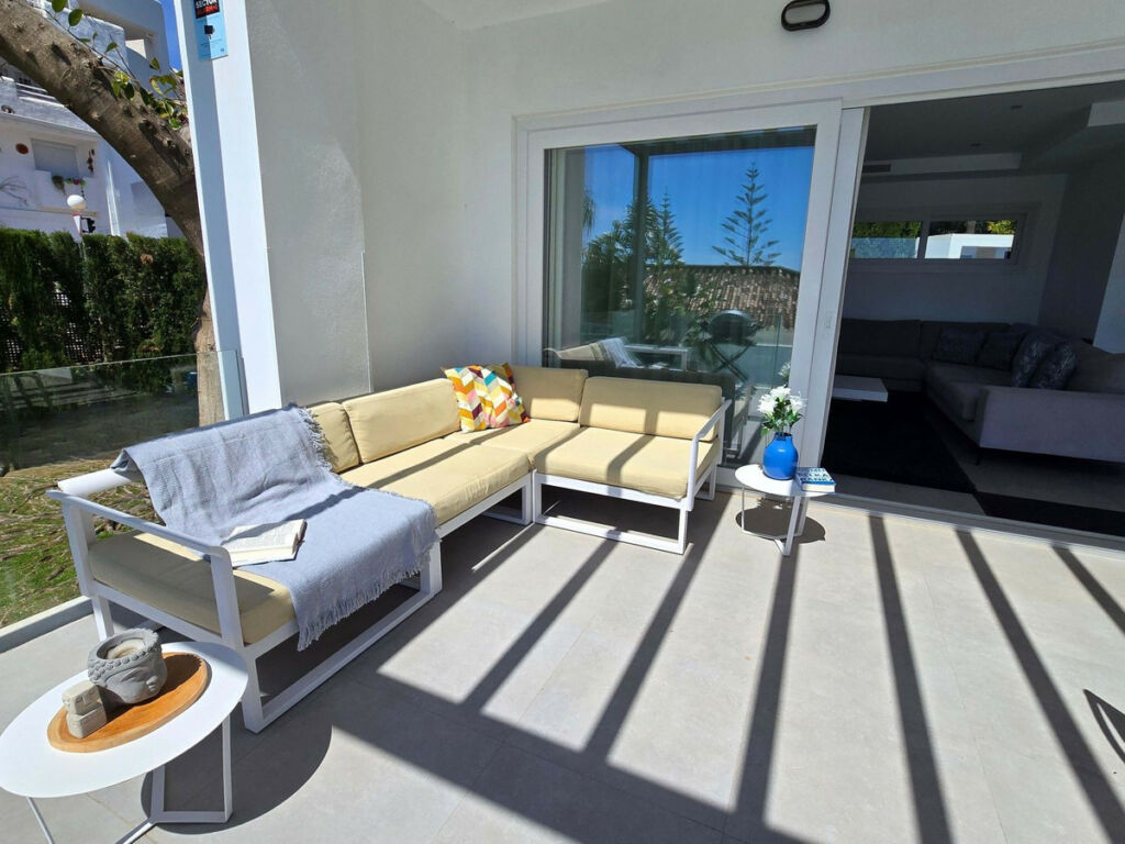 Detached Villa Torreblanca Málaga - image 5