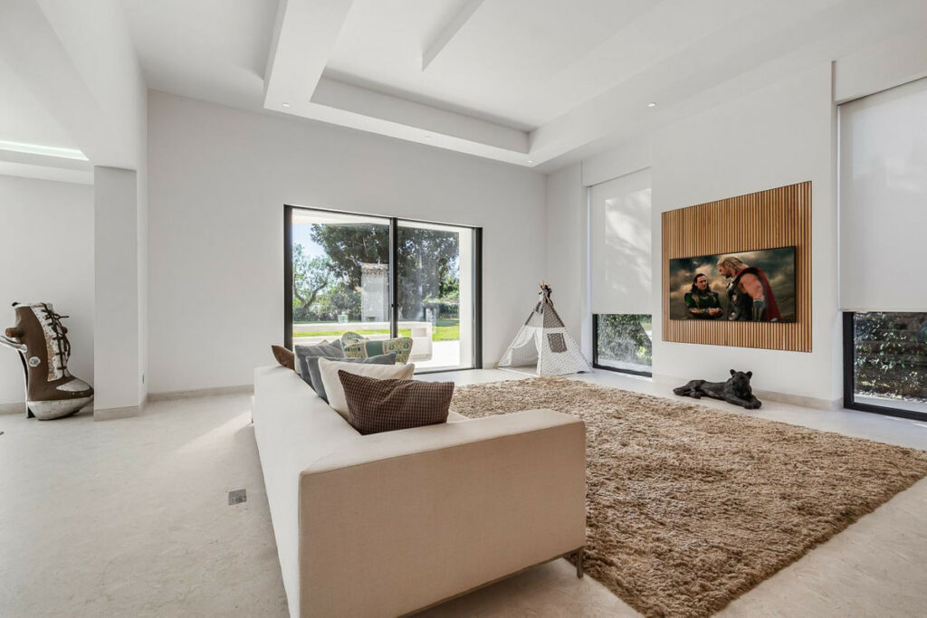 Detached Villa Benahavís Málaga - image 5
