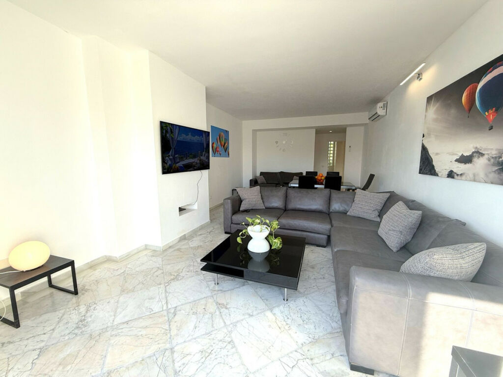 Penthouse Duplex Puerto Banús Málaga - image 5