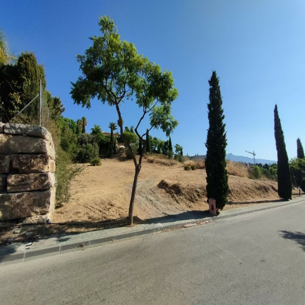 Residential Plot Benahavís Málaga - image 5