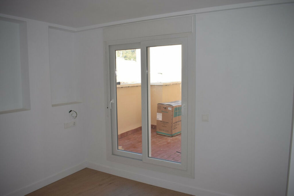 Middle Floor Apartment Málaga Centro Málaga - image 6