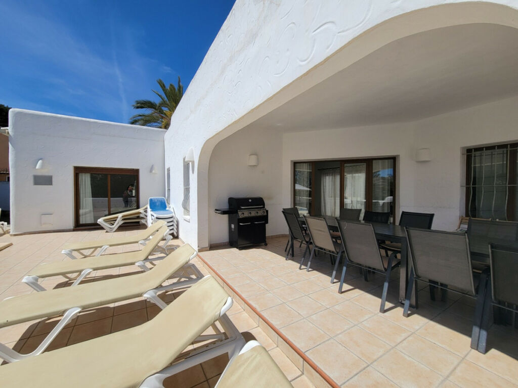 Detached Villa Moraira Alicante - image 5