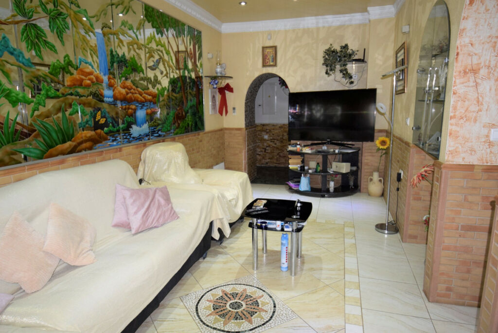 Detached Villa Guardamar del Segura Alicante - image 5