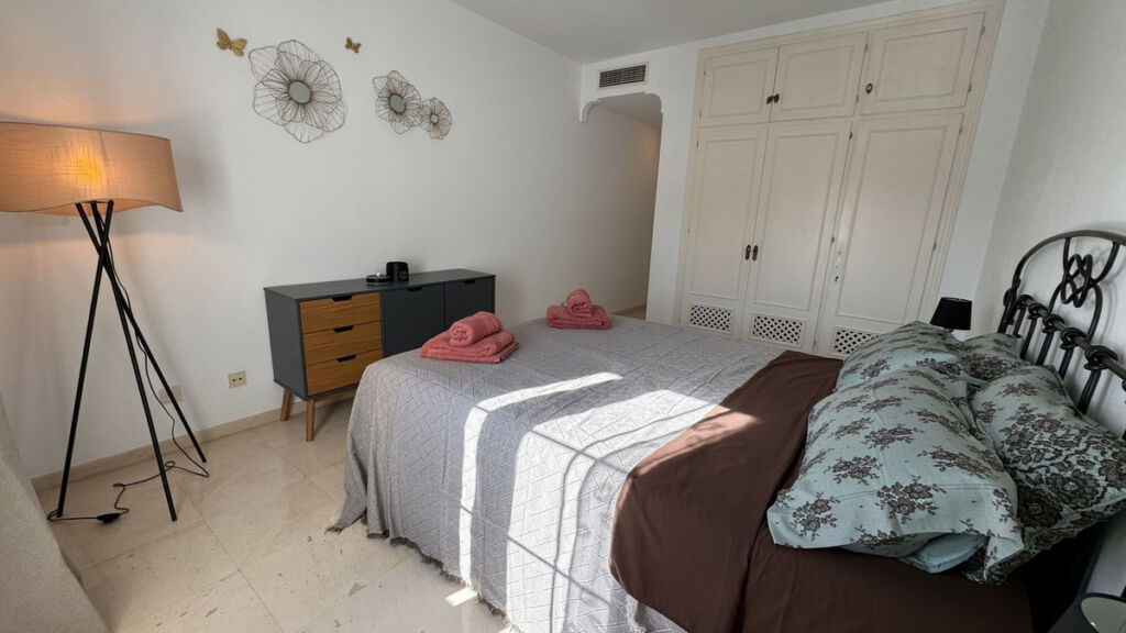Penthouse Duplex El Presidente Málaga - image 4