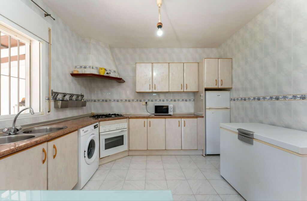 Detached Villa Coín Málaga - image 5