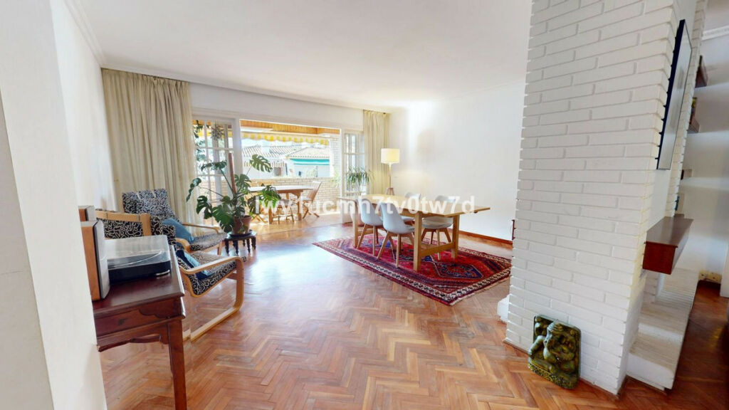 Middle Floor Apartment Fuengirola Málaga - image 5