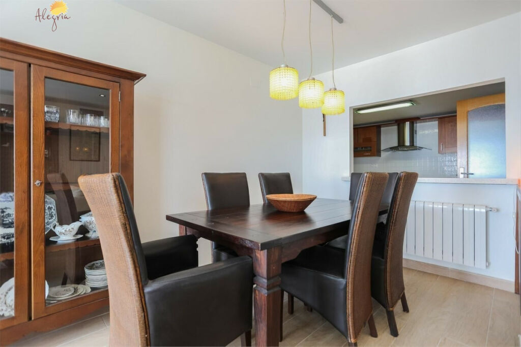 Middle Floor Apartment Torrevieja Alicante - image 5