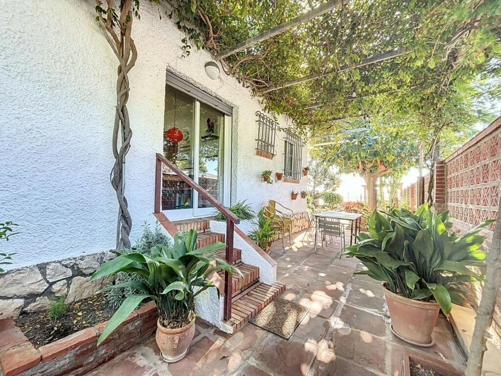 Detached Villa Almayate Málaga - image 6