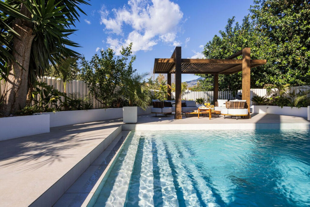 Detached Villa Marbella Málaga - image 5