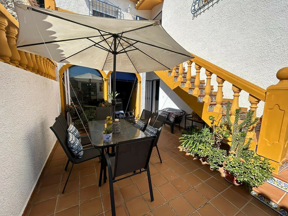 Detached Villa Rafol de Almunia Alicante - image 5