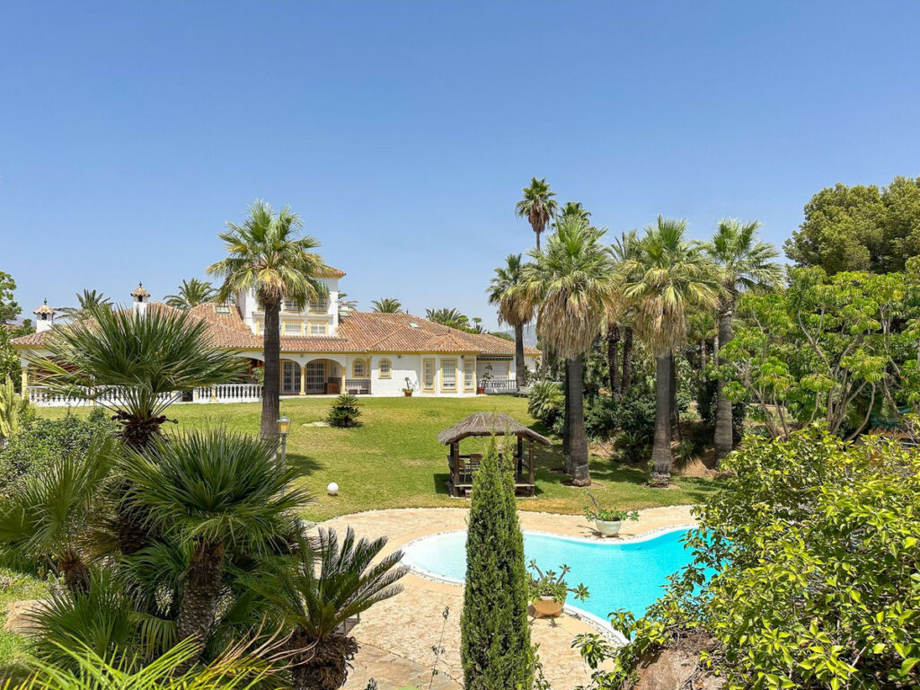 Detached Villa Cerros del Aguila Málaga - image 50