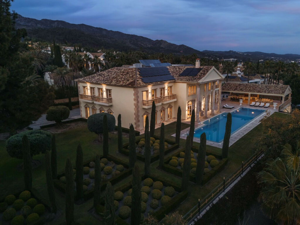 Detached Villa Sierra Blanca Málaga - image 50