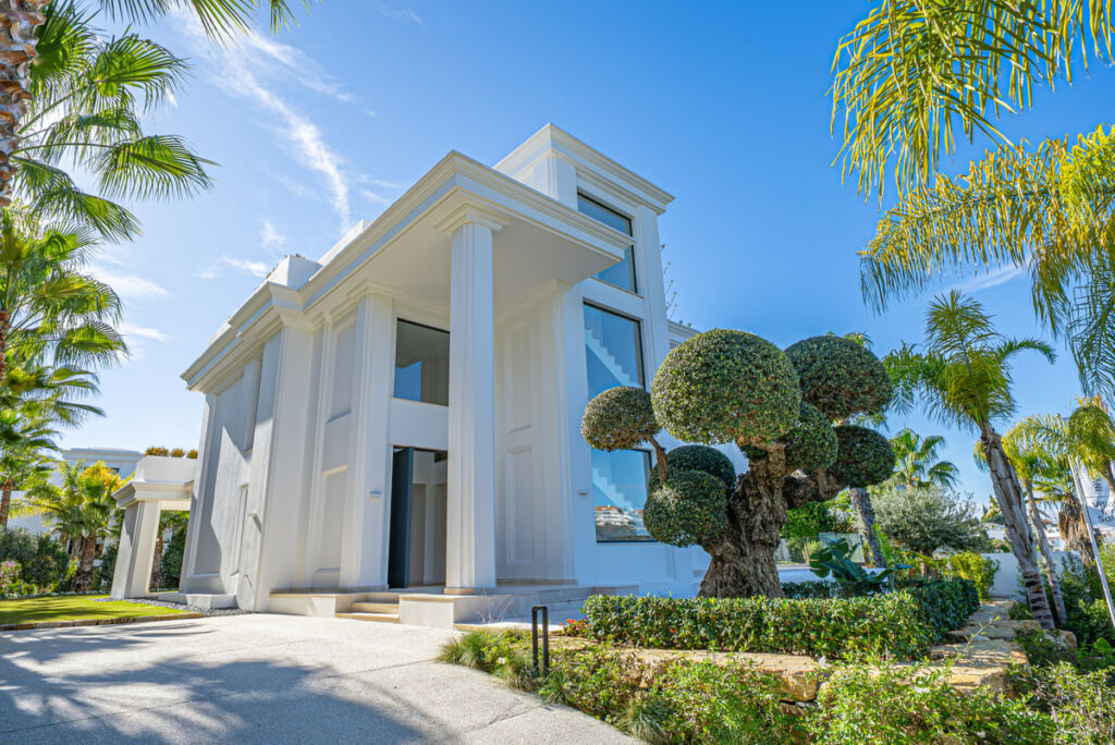 Detached Villa The Golden Mile Málaga - image 52