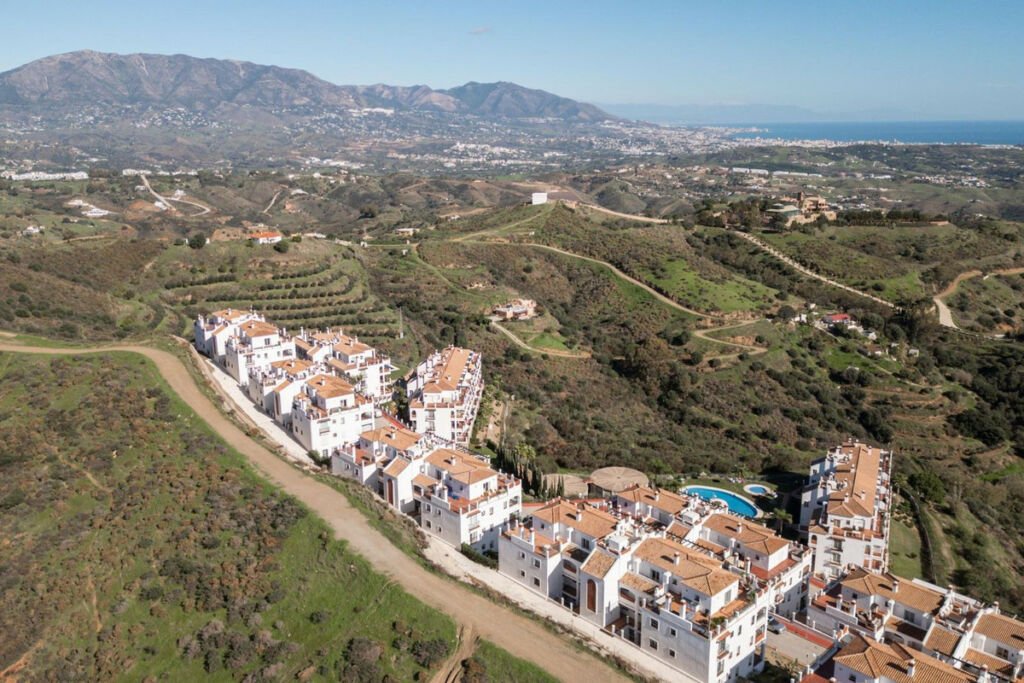 Penthouse Calahonda Málaga - image 52