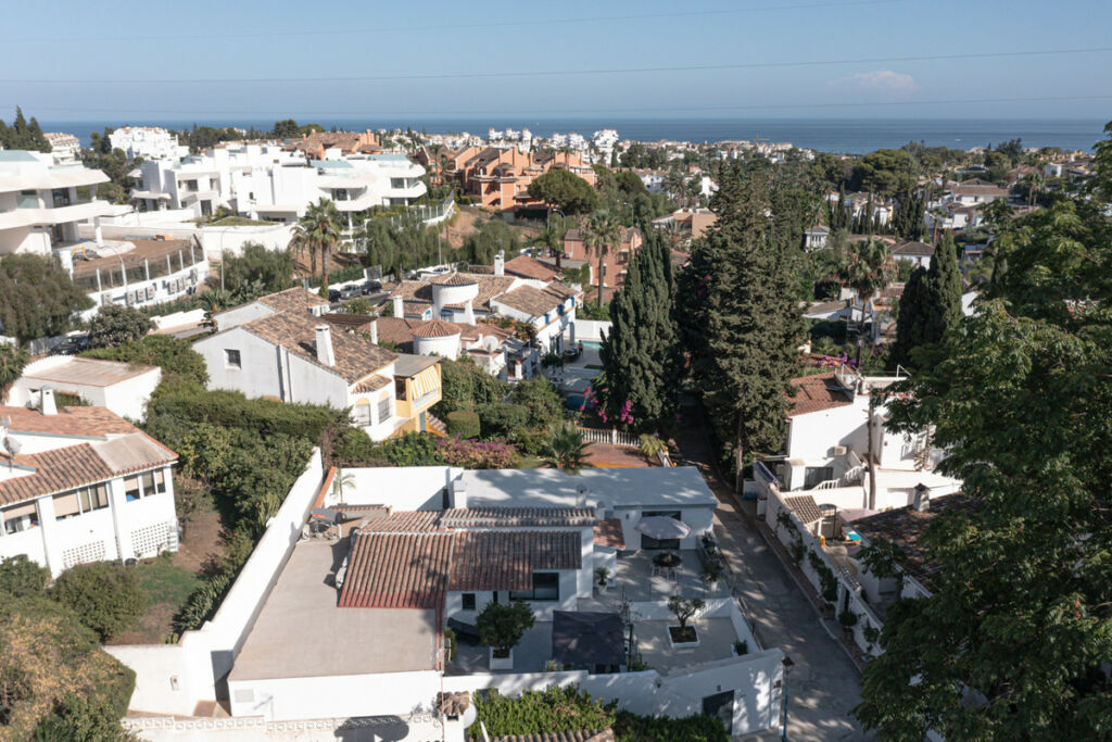 Detached Villa Nueva Andalucía Málaga - image 54