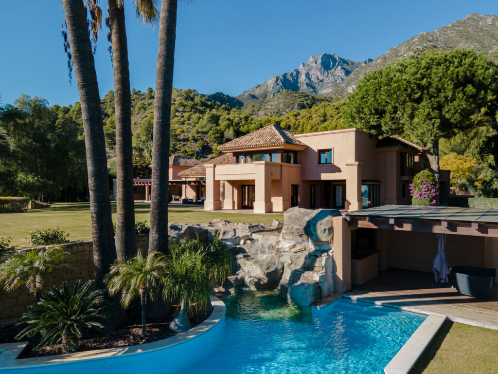 Detached Villa The Golden Mile Málaga - image 56