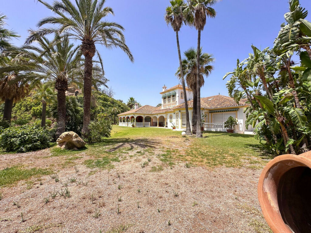 Detached Villa Cerros del Aguila Málaga - image 58