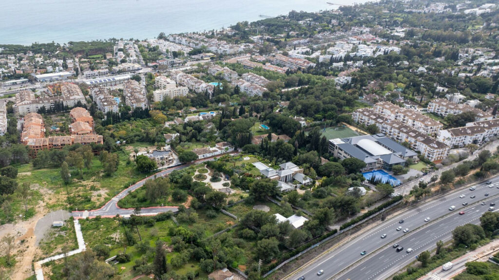 Residential Plot The Golden Mile Málaga - image 6